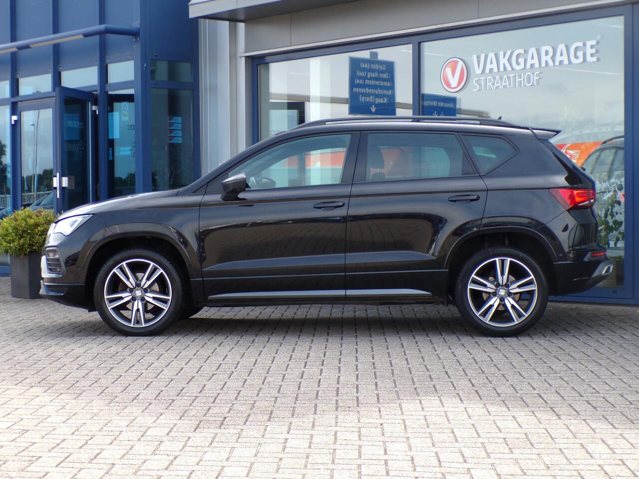 Seat ATECA 1.0 TSI FR Business Intense, Full LED / Sensoren + Camera / Carplay + Android Auto / Stoelverwarming / Navigatie / 18'' LMV
