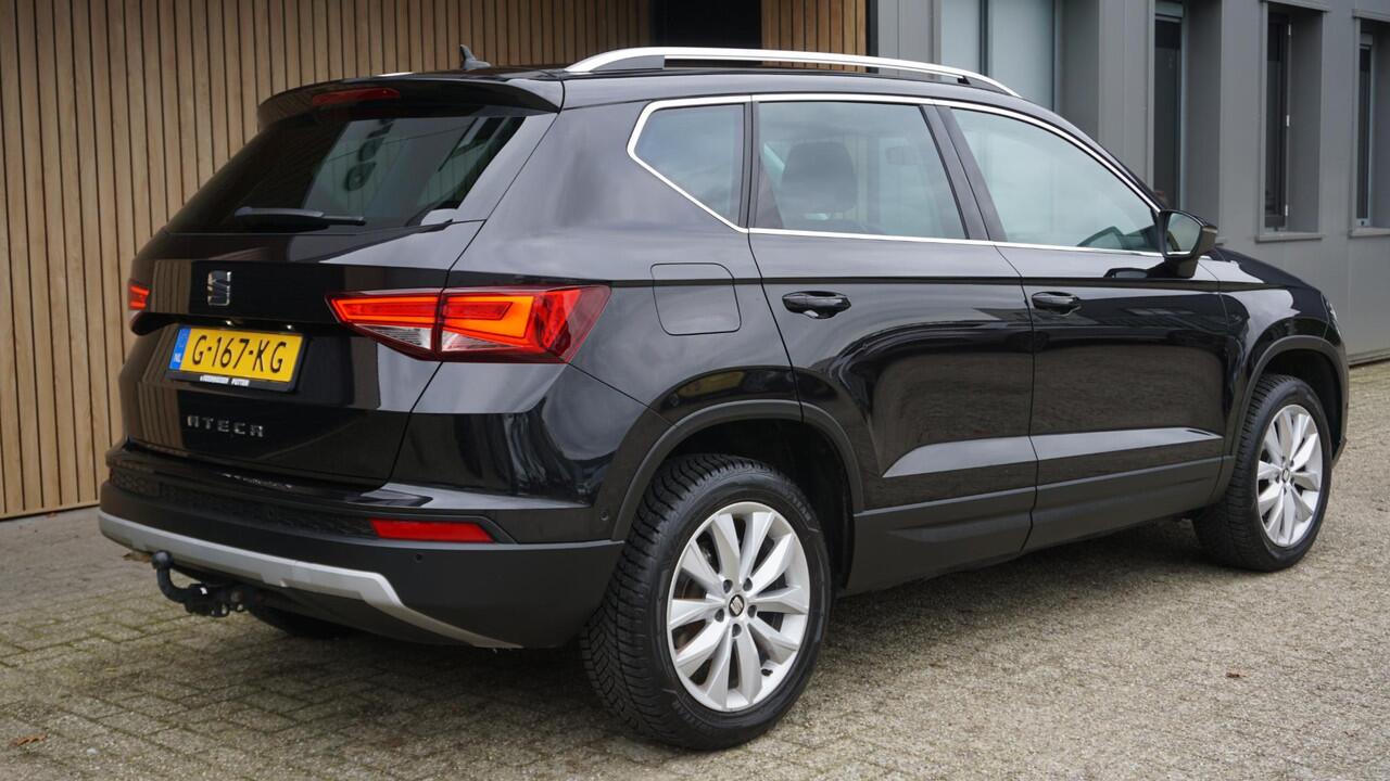 Seat ATECA 1.5 TSI 150pk Style Business Intense LED Trekhaak Navi Clima DAB 17inch LM *NL auto* 62464km! 1e eigenaar!
