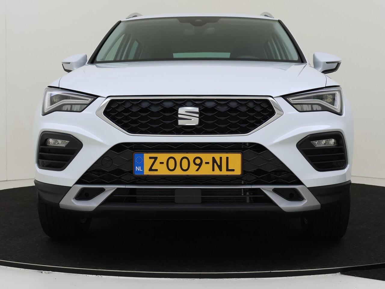 Seat ATECA 1.5 TSI Style Business Intense | Climate control | Trekhaak | Achteruitrijcamera | Navigatie |