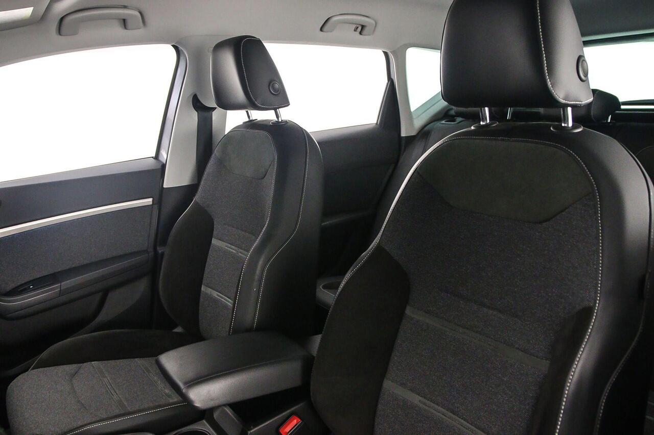 Seat ATECA Xperience Business Intense 1.5 TSI 150pk DSG Automaat Trekhaak, Adaptive cruise control, 360 camera, Elektrische achterklep, Achteruitrijcamera, Navigatie