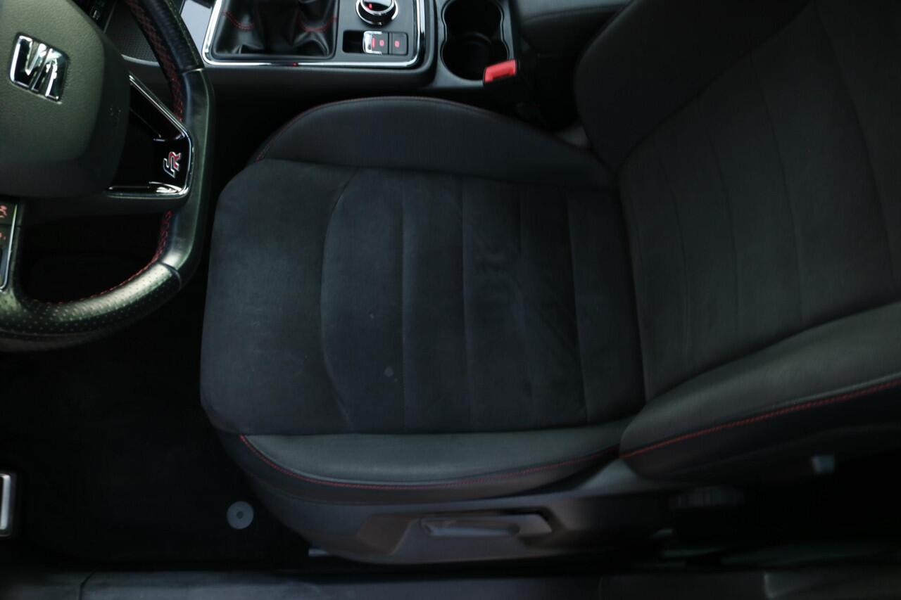 Seat ATECA 1.5 TSI FR | Camera | Carplay | LED! |