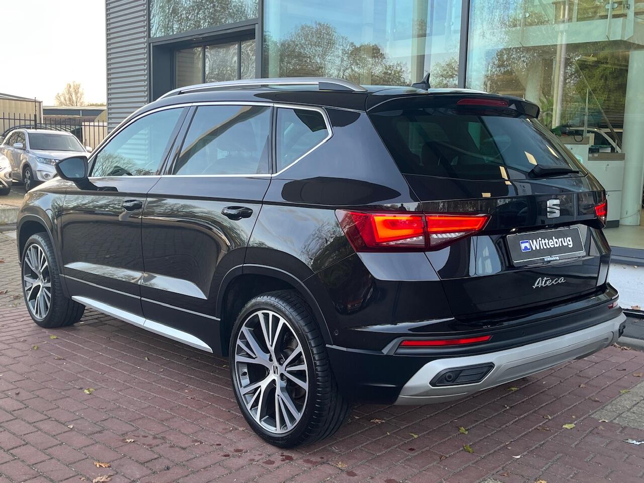 Seat ATECA 1.5 TSI DSG Xperience Business Intense / Virtual cockpit / Suéde bekleding / 19'' LM / Navigatie / Carplay