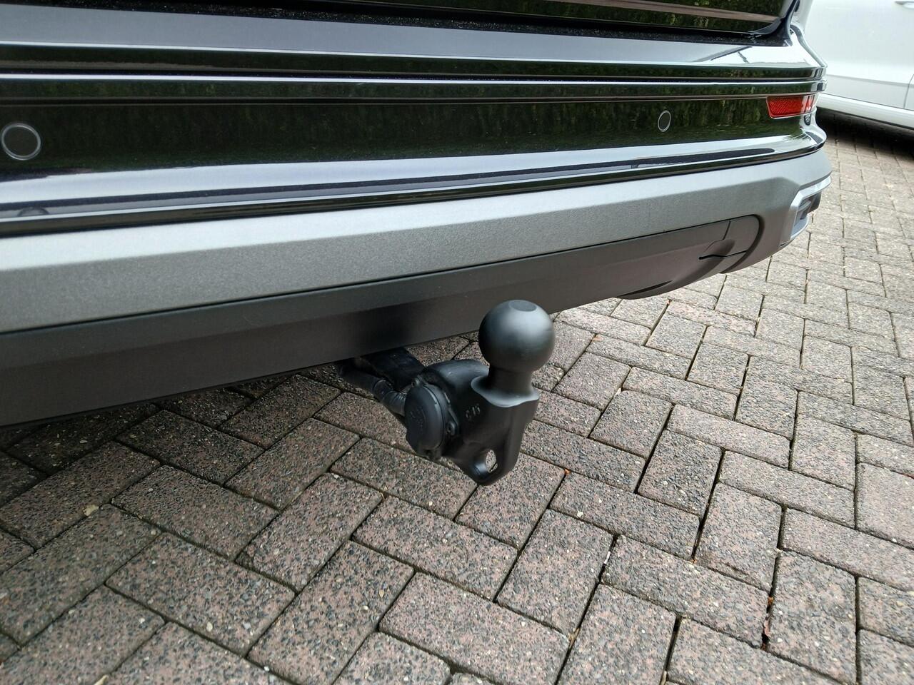 Seat ATECA 1.5 TSI (150pk) FR Business Intense + 19 inch + Trekhaak!!