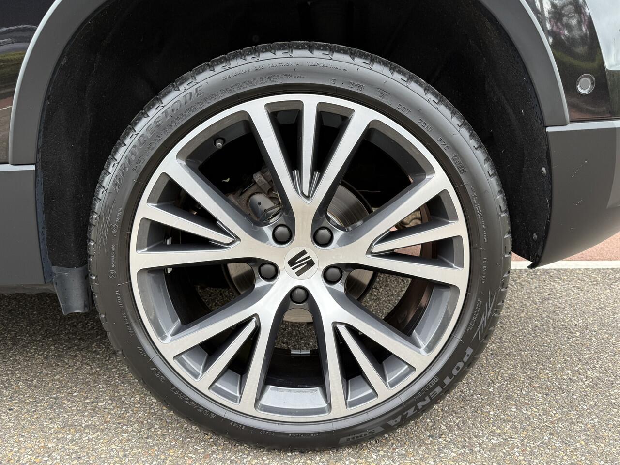 Seat ATECA 1.5 TSI Xperience Business Intense / PANODAK / 19"LMV / CAMERA / Elektr. Klep / NAVI / APP.Connect / Elektr. Zwenkbare trekhaak