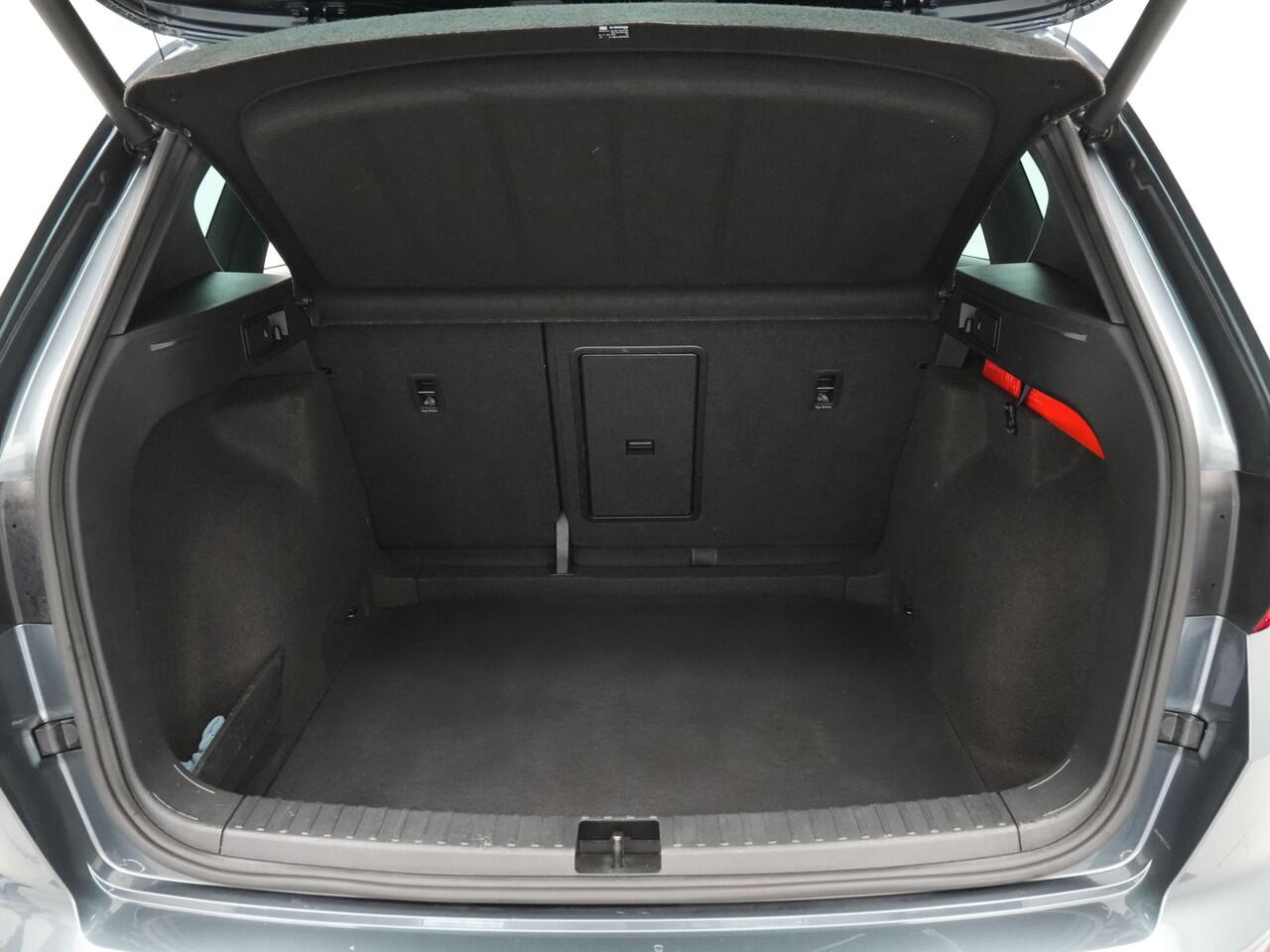 Seat ATECA 1.5 TSI 150pk FR Business Intense Navigatie 360 Camera Carplay Parkassist 134