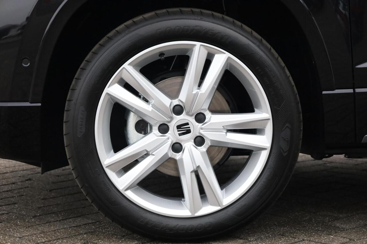 Seat ATECA 1.5 TSI FR Business Intense 150PK / 110kW Panoramadak elek. verst., achteruitrijcamera, full LED koplampen, dodehoekdetectie, verwarmbaar stuuwiel + voorstoelen, Apple Carplay & Android Auto, volledig digitaal instrumentenpaneel (Virtual Cockpit), adaptiv