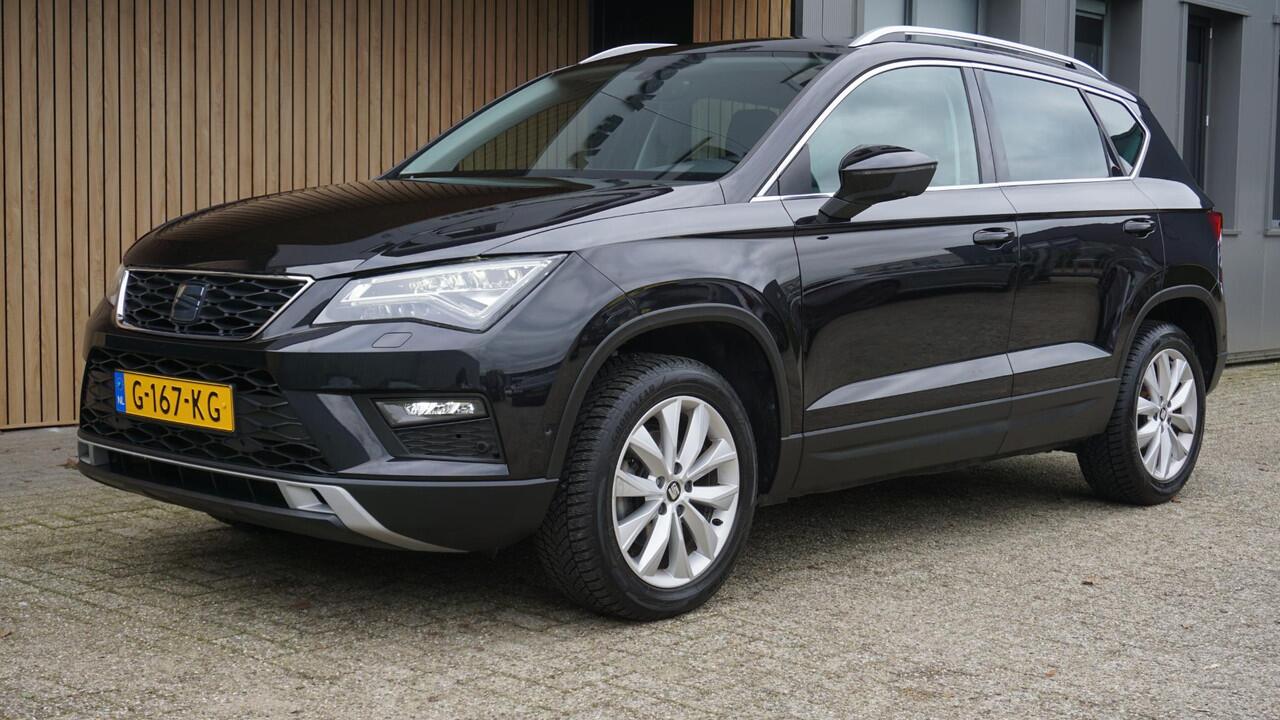 Seat ATECA 1.5 TSI 150pk Style Business Intense LED Trekhaak Navi Clima DAB 17inch LM *NL auto* 62464km! 1e eigenaar!