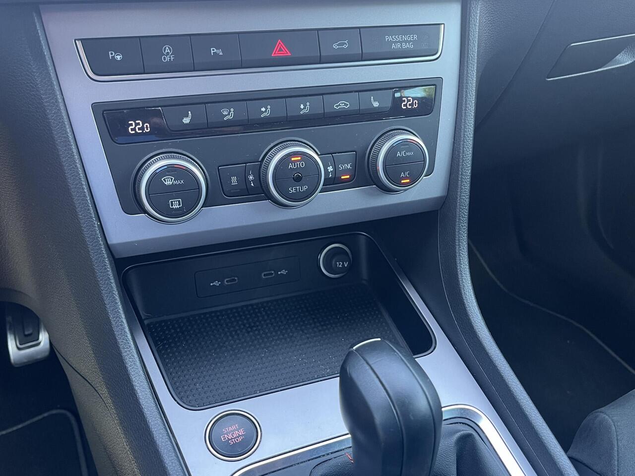 Seat ATECA 1.5 TSi DSG FR Business Intense | NAV. | EL. TREKHAAK | STANDKACHEL | CAMERA | ALCANTARA |