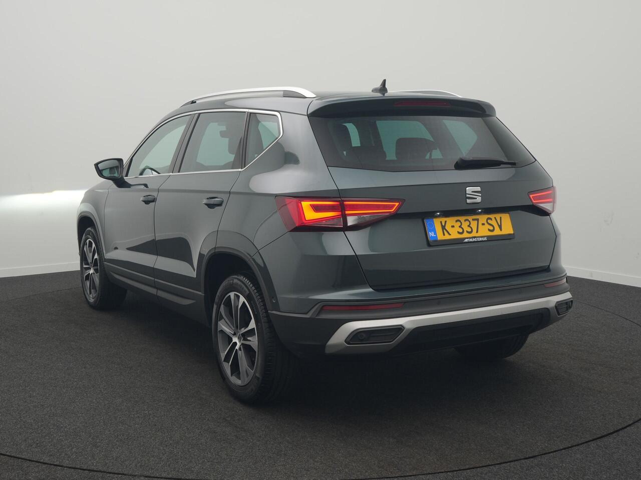 Seat ATECA 1.5 TSI Style Business Intense - RIJKLAARPRIJS - Achteruitrijcamera - Apple Carplay - Android Auto - Cruise Control - Stoel- en Stuurverwarming