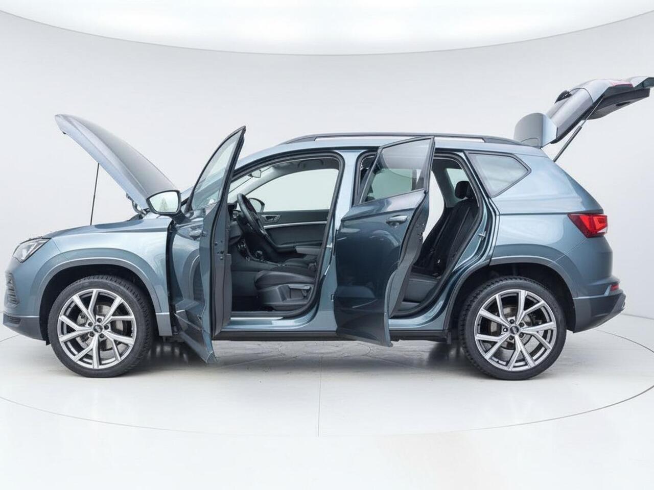 Seat ATECA 1.5 TSI FR Business Intense | Clima | Cruise | Navi/Carplay/Android | Halfleder | Stoelverwarming | PDC + Camera |