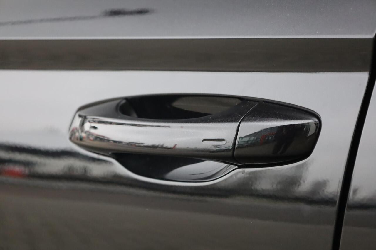 Seat ATECA 1.5 TSI FR Business Intense 150PK / 110kW Panoramadak elek. verst., achteruitrijcamera, full LED koplampen, dodehoekdetectie, verwarmbaar stuuwiel + voorstoelen, Apple Carplay & Android Auto, volledig digitaal instrumentenpaneel (Virtual Cockpit), adaptiv