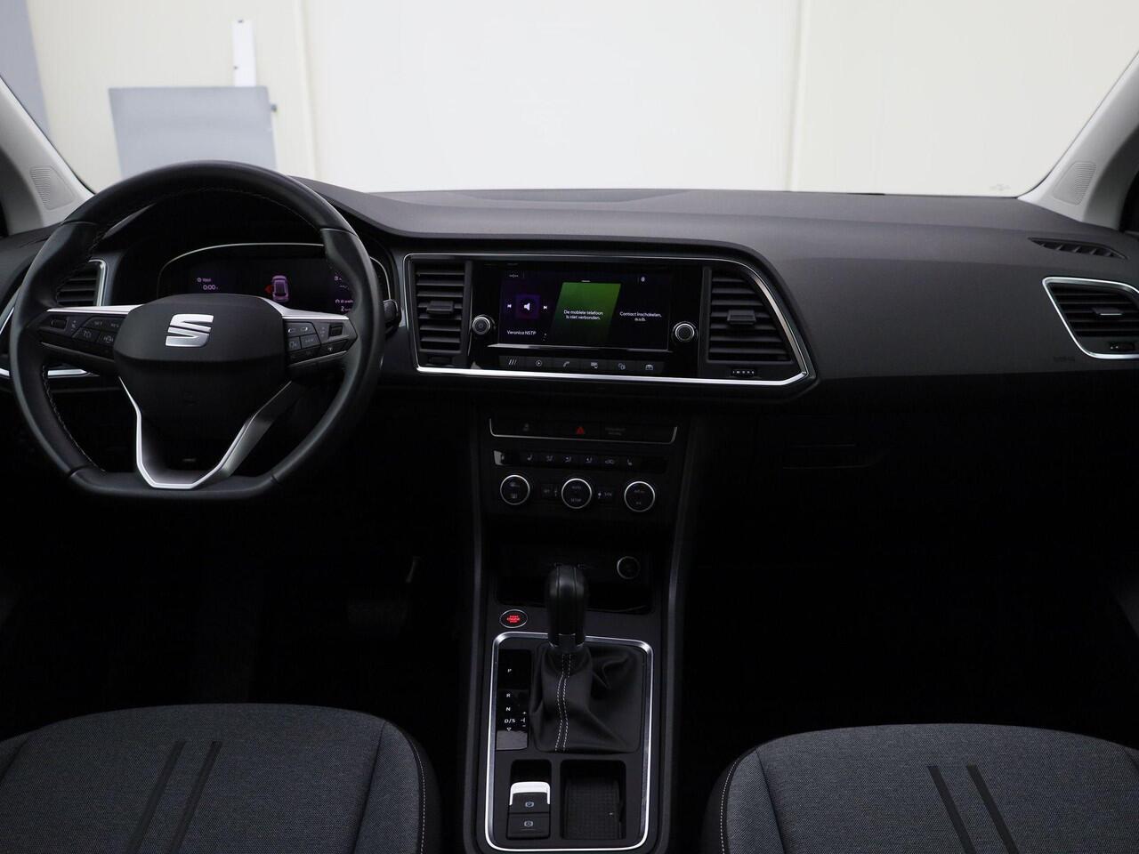 Seat ATECA 1.5TSI/150PK Style DSG · Apple/Android Car Play · Stoel- & stuurverwarming · Camera + Parkeersensoren