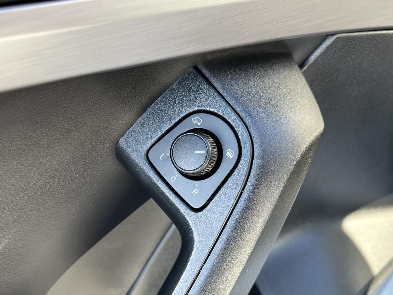 Seat ATECA 1.5 TSI FR Business Intense / AUTOMAAT/ MEMORY SEAT/ STUUR+STOEL VERWARM / PARK.SENSOR.V+A/ 360 CAMERA/ DODE HOEK/ FULL LINK/ ACC/ DIGITAL DASH/ BEATS AUDIO/ RIJ-MODI/ NAVI/ DAB/ LED/ CLIMA/ ISOFIX/