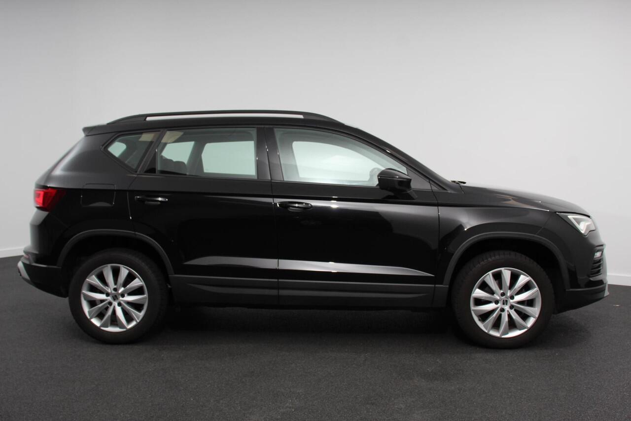 Seat ATECA 1.5 TSI DSG Style Nieuw type Demo! | Climate Control Parkeer sensoren Cruise control DAB Led Lichtmetalen Velgen