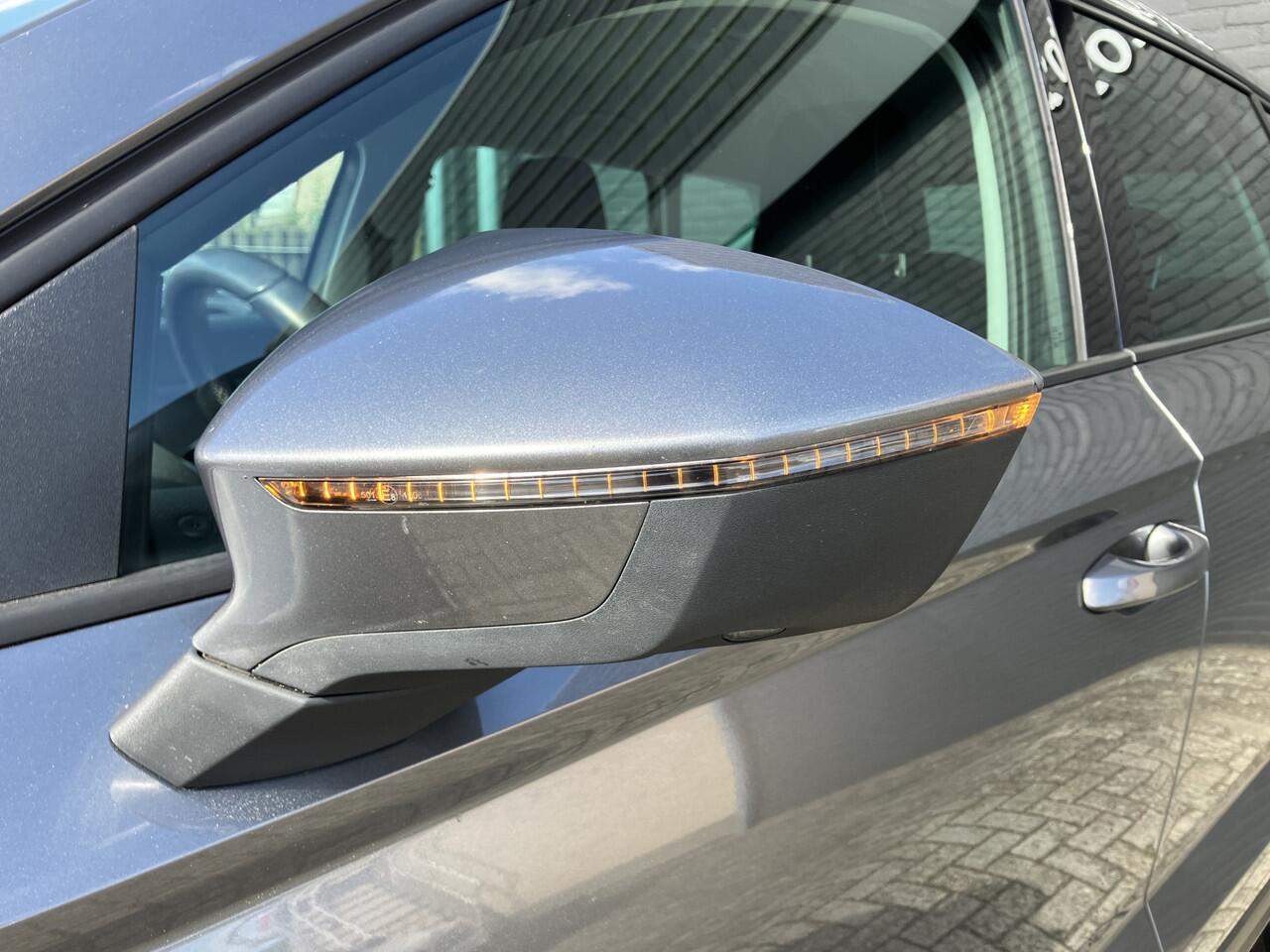 Seat ATECA 1.5 TSI Style Business Intense 150 pk AUT. | 1e eigenaar | dealer onderh. | navigatie | camera | apple carplay | BTW auto