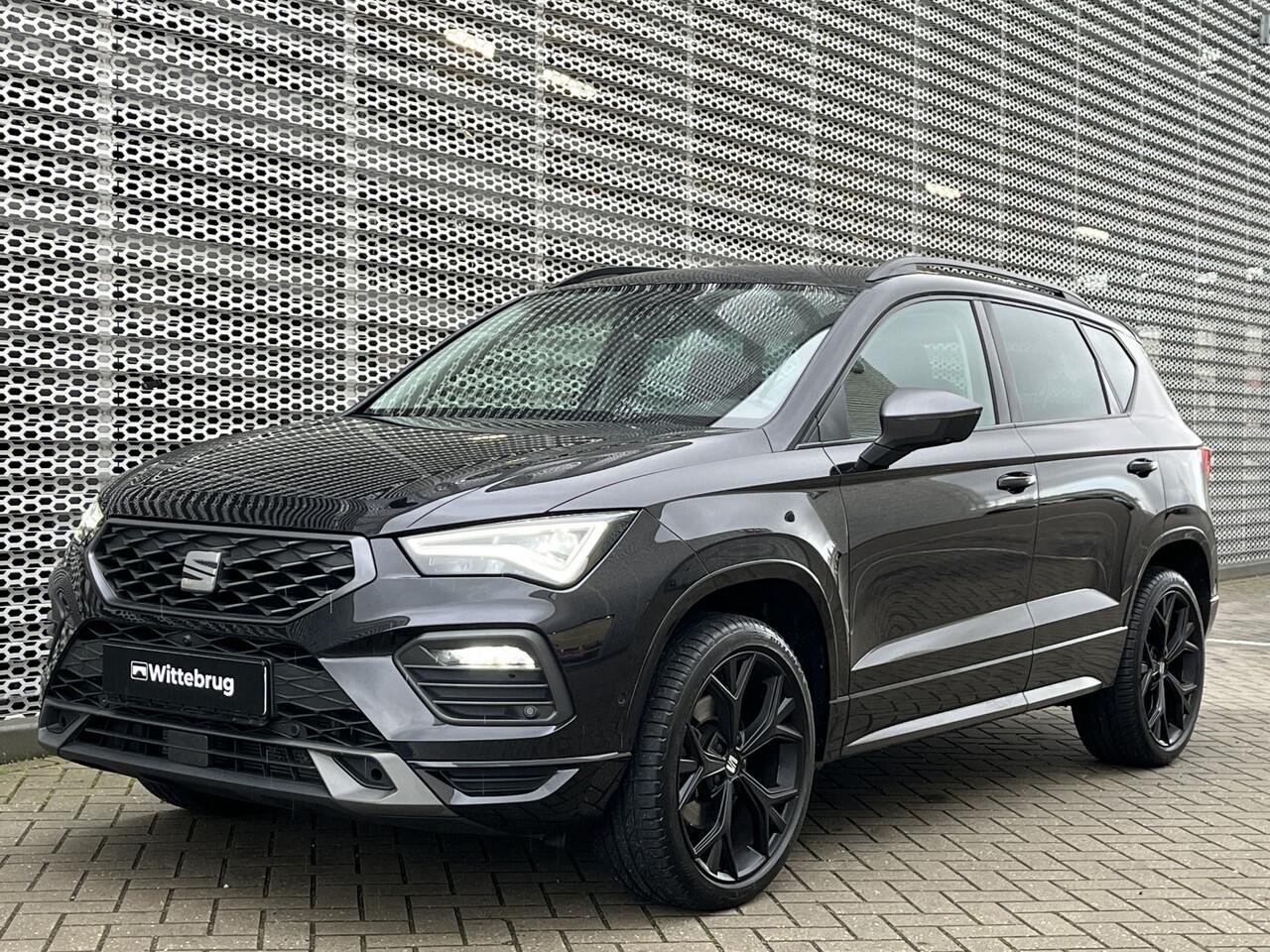 Seat ATECA 1.5 TSI 150PK FR Black Edition / Facelift / Trekhaak Elek. / Digitale Cockpit / 360 Camera / Lederen Sportstoelen / 19"LMV / Elektrische achterklep **