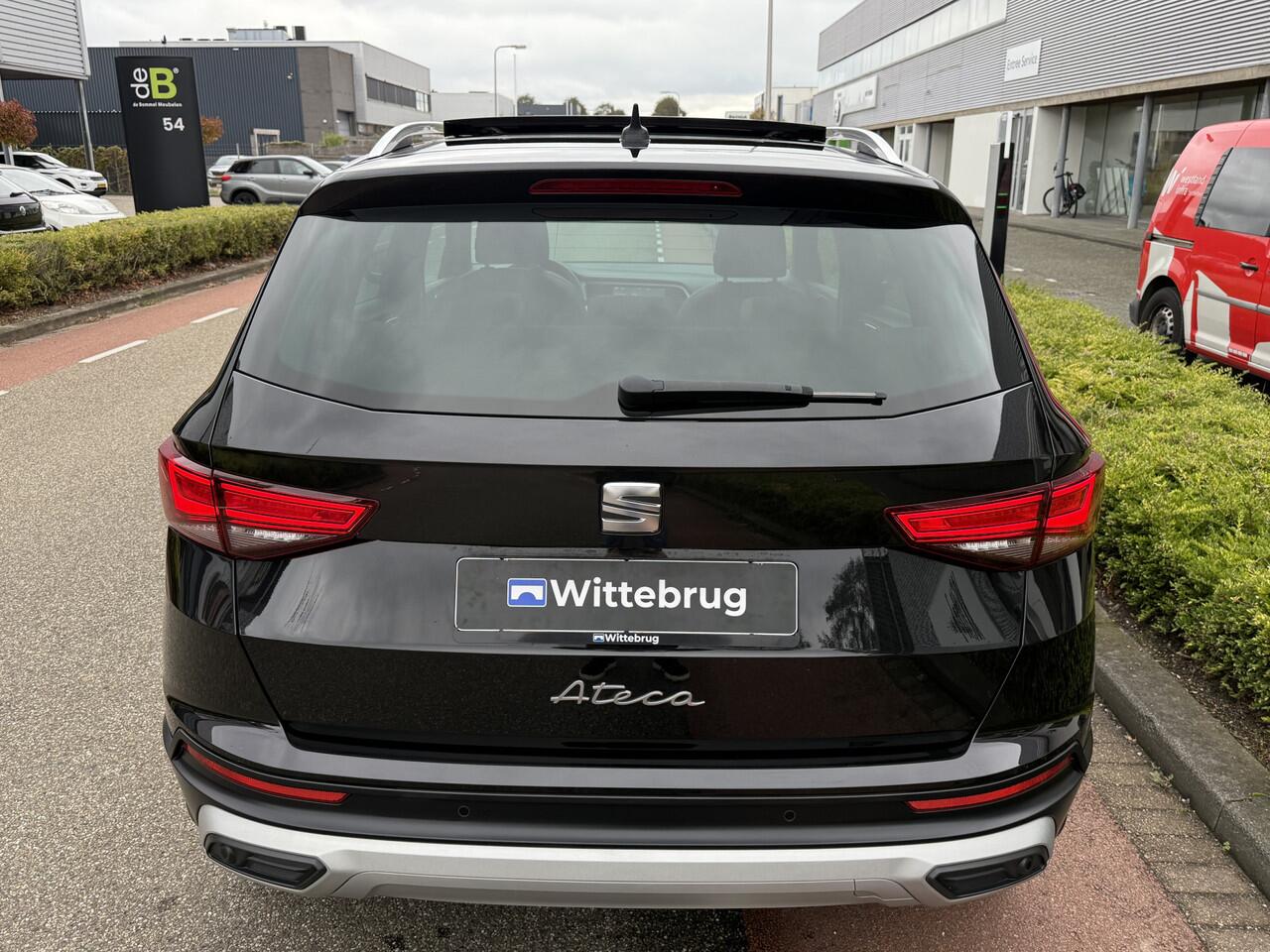 Seat ATECA 1.5 TSI Xperience Business Intense / PANODAK / 19"LMV / CAMERA / Elektr. Klep / NAVI / APP.Connect / Elektr. Zwenkbare trekhaak