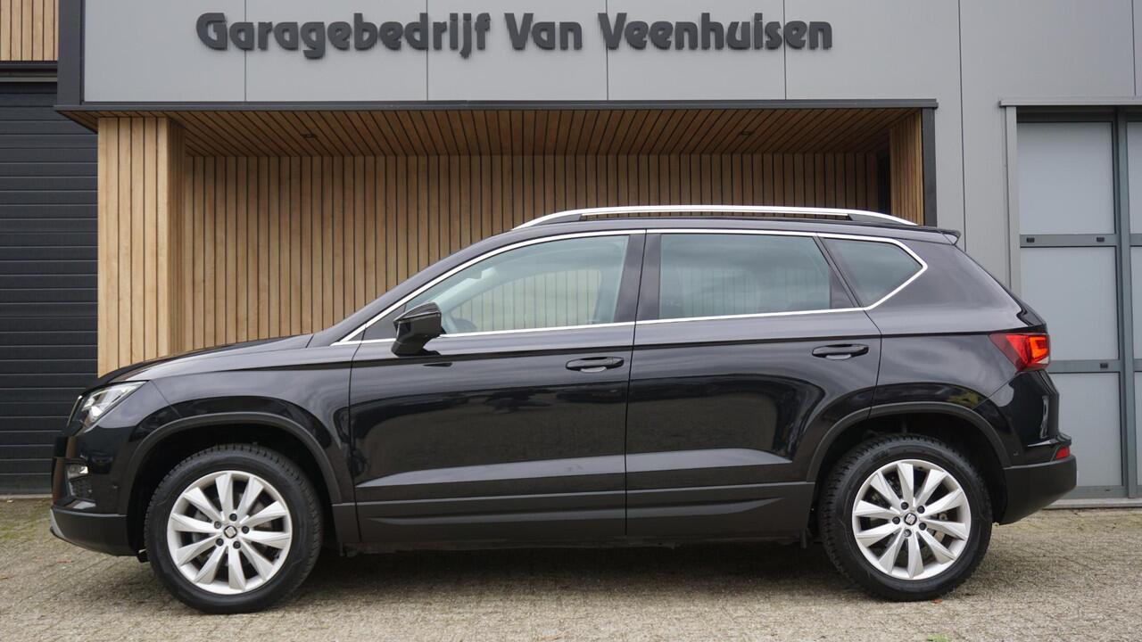 Seat ATECA 1.5 TSI 150pk Style Business Intense LED Trekhaak Navi Clima DAB 17inch LM *NL auto* 62464km! 1e eigenaar!