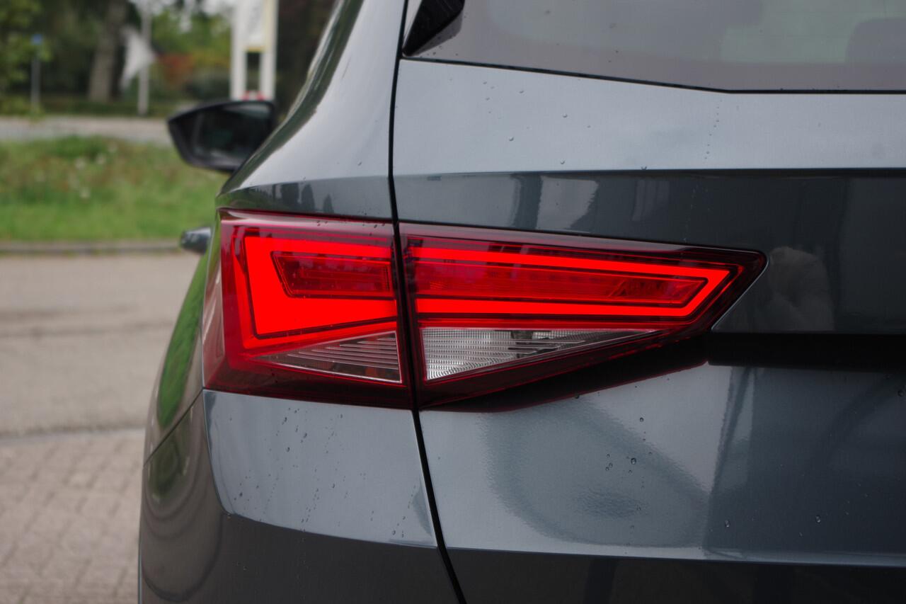 Seat ATECA 1.5 TSI 150 PK FR Business Intense, Panoramadak, BEATS Audio, Digitale Cockpit, 360 Camera, Carplay