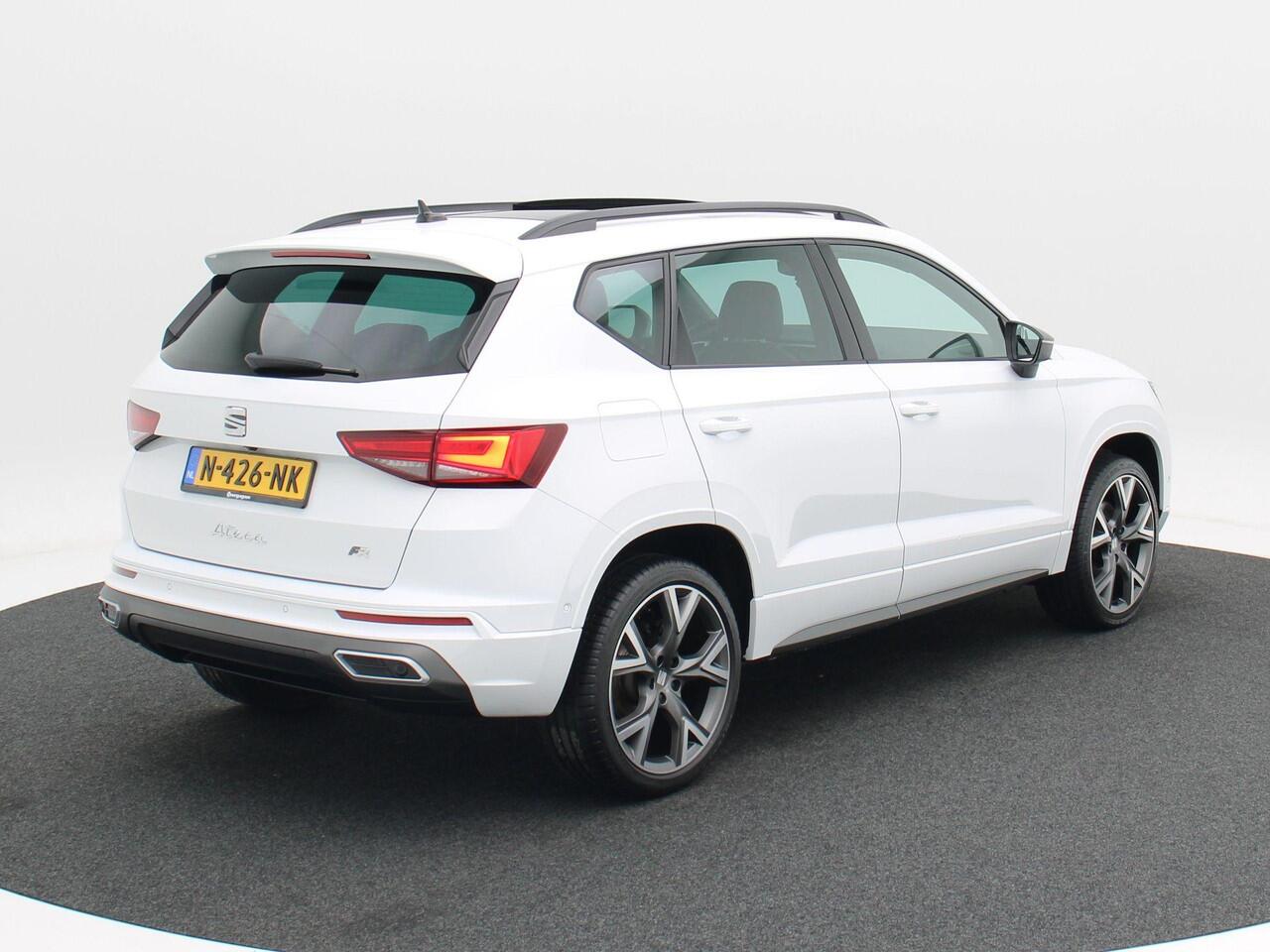 Seat ATECA 1.5 TSi 150 Pk Automaat FR Business Intense | Panoramadak | 19 Inch | Navigatie | Winterpakket | Full LED | Camera | 133.139 Km!!
