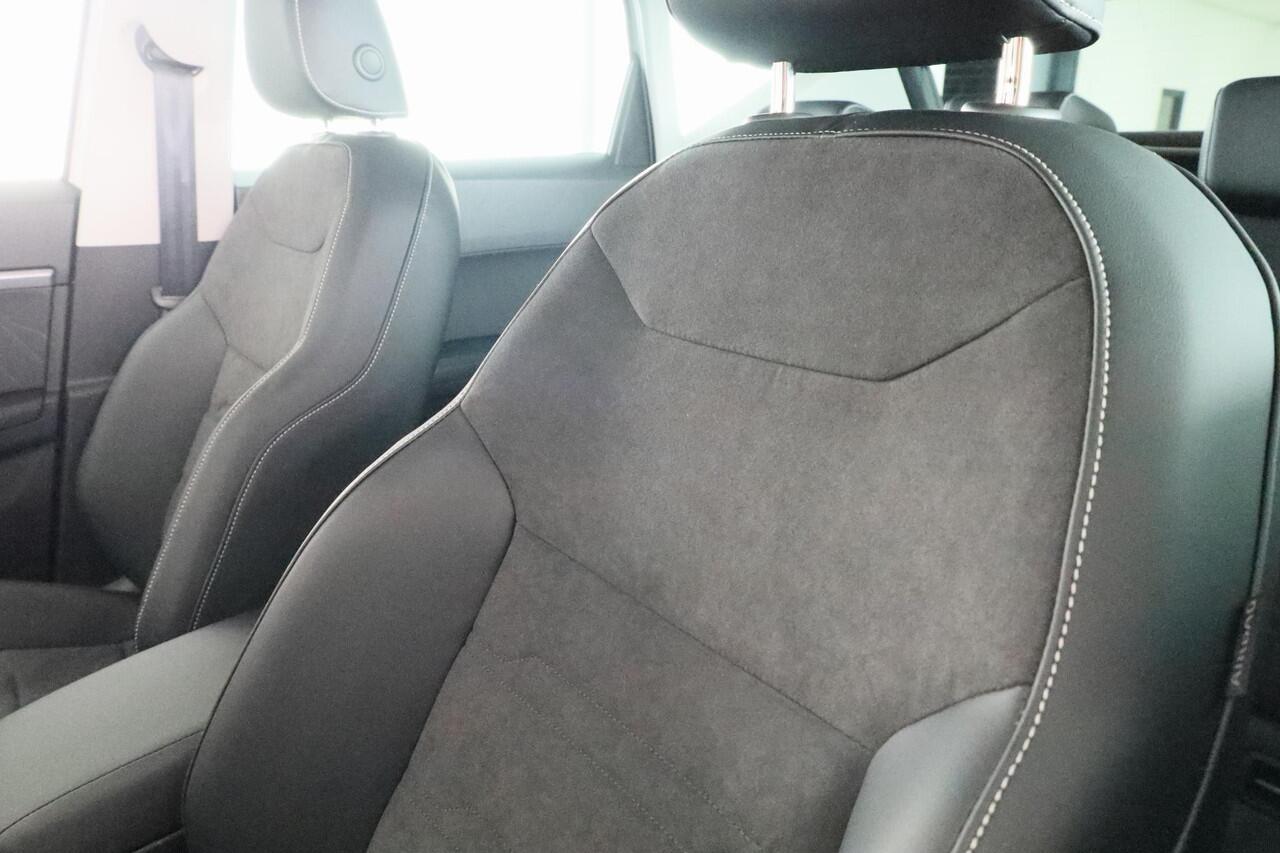 Seat ATECA 1.5 TSI 150pk Style Business Intense DSG | Navigatie | Parkeercamera | Climatronic | Sportstoelen met Alcantara bekleding | Verwarmbaar stuurwiel
