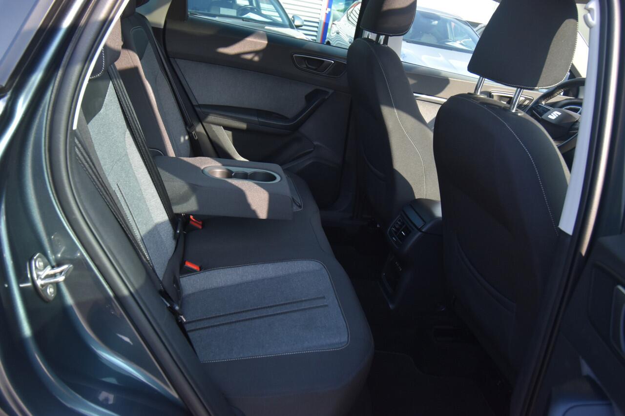 Seat ATECA 2.0 TDI Style Business Intense , TREKHAAK , PANORAMADAK , A UITRIJ CAM , LED VERL , PDC V+A ,