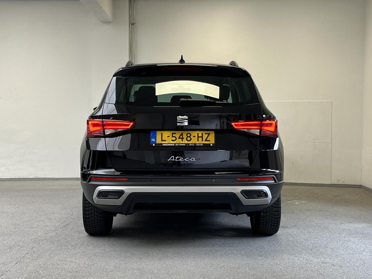 Seat ATECA 1.5 TSI Style Business Intense | CAMERA | STOEL + STUUR VERWARMING | CARPLAY |