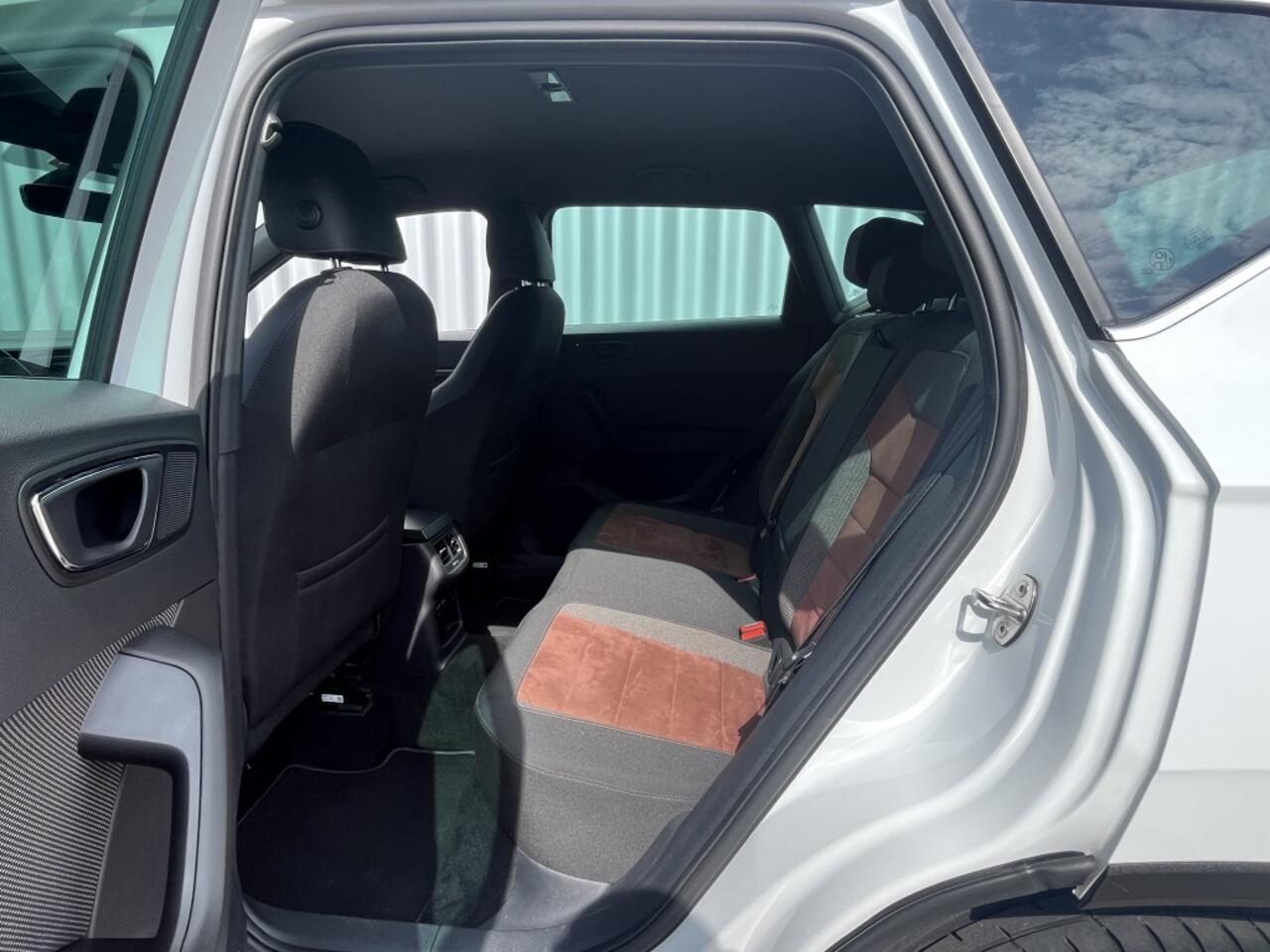 Seat ATECA 1.5 TSI Xcellence Business Intens Automaat 360 Camera | Trekhaak