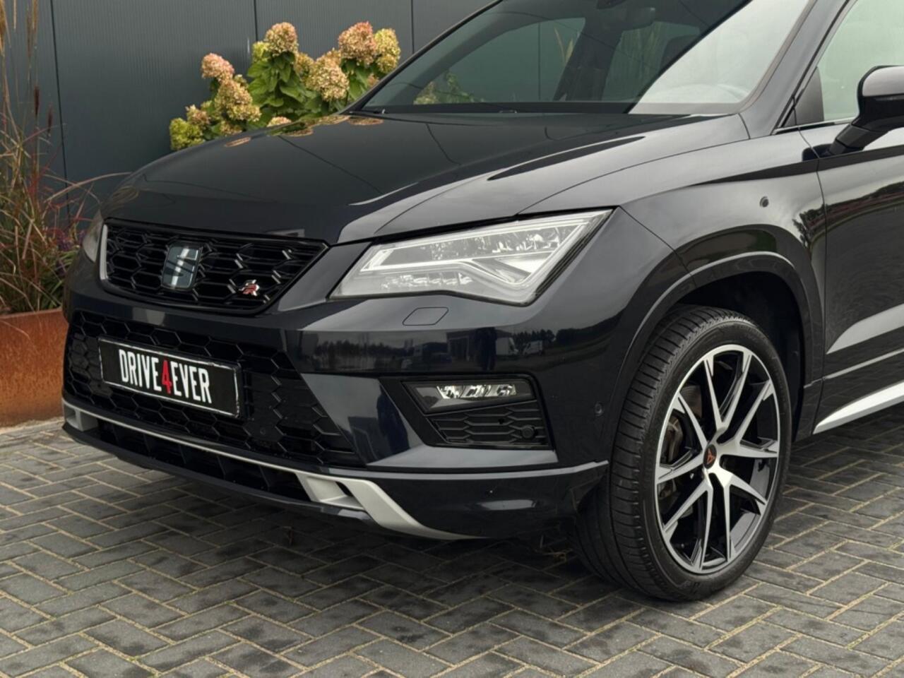 Seat ATECA 2.0 TSI FR 4DRIVE FULL PANO VIRTUAL LEDER CAMERA NAVI