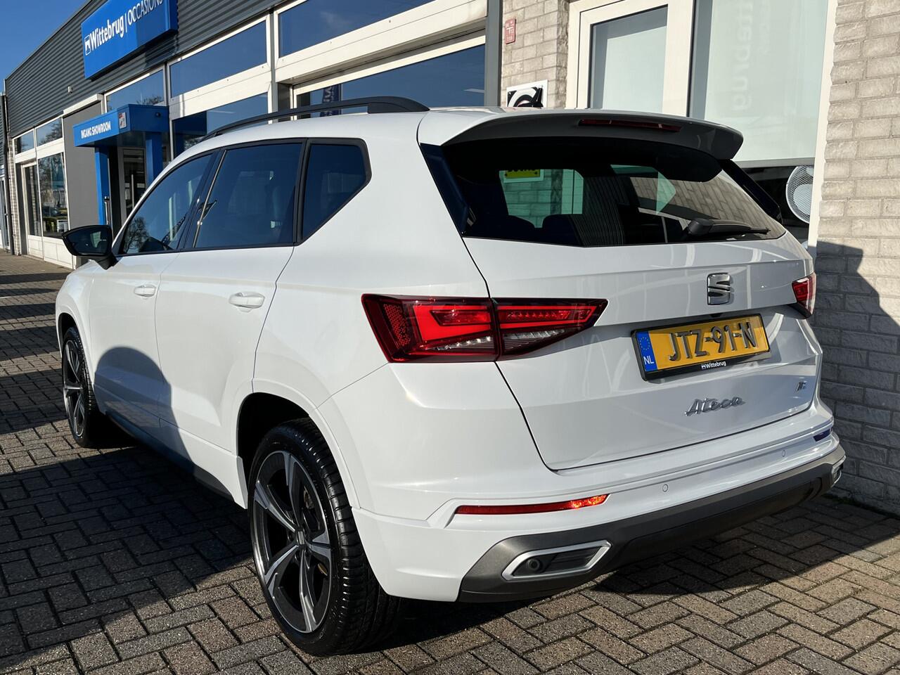 Seat ATECA 1.5 TSI FR Business Intense / AUTOMAAT/ MEMORY SEAT/ STUUR+STOEL VERWARM / PARK.SENSOR.V+A/ 360 CAMERA/ DODE HOEK/ FULL LINK/ ACC/ DIGITAL DASH/ BEATS AUDIO/ RIJ-MODI/ NAVI/ DAB/ LED/ CLIMA/ ISOFIX/