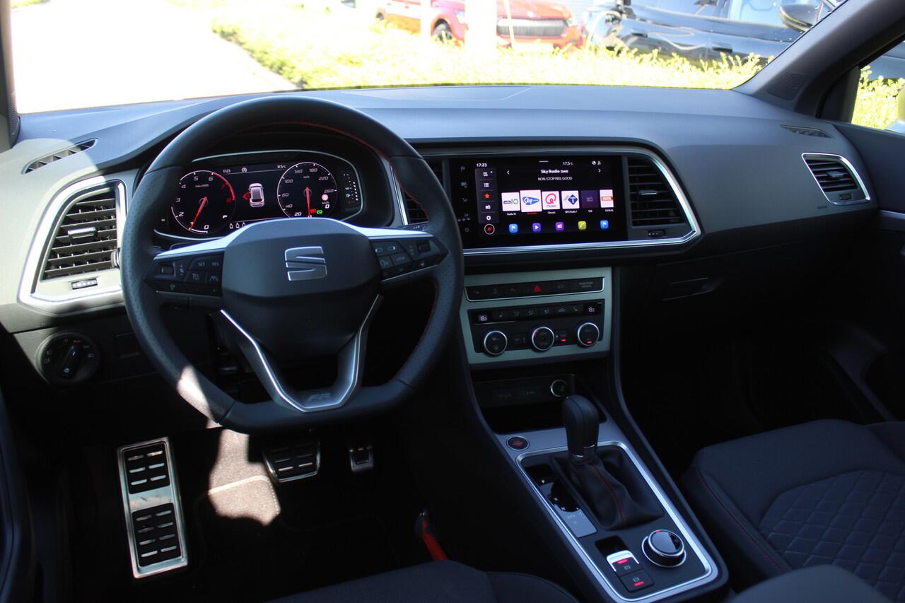 Seat ATECA 1.5 TSI FR Business Intense 19' velgen / Safe & Driving Pack XL