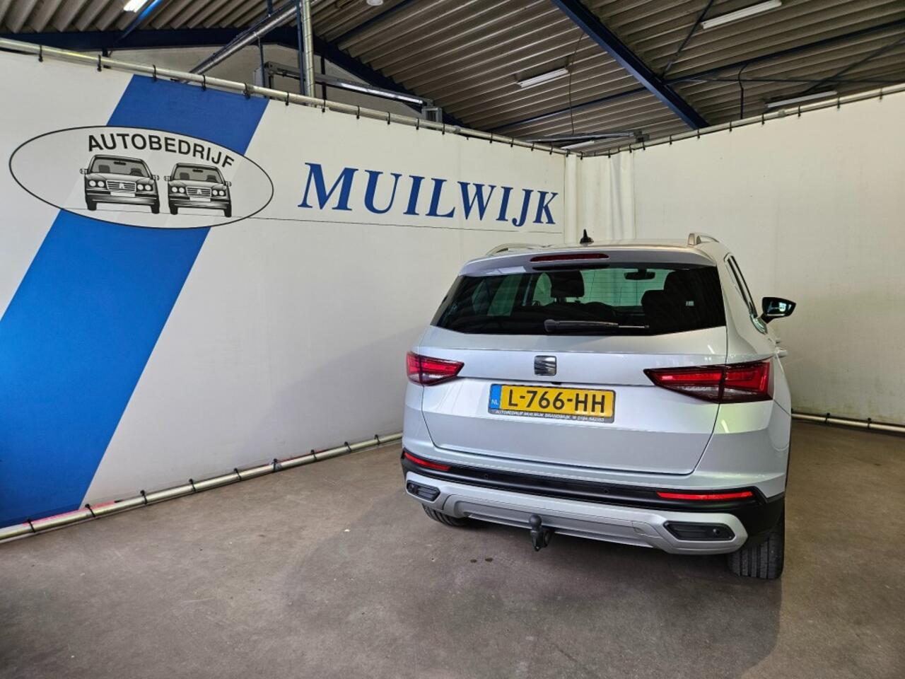 Seat ATECA 1.5 TSI Xperience Business Intense Automaat / Trekhaak / 360 Cam