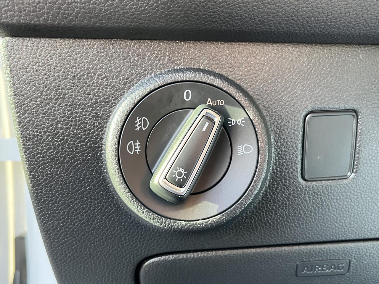 Seat ATECA 1.5 TSI FR Business Intense / AUTOMAAT/ MEMORY SEAT/ STUUR+STOEL VERWARM / PARK.SENSOR.V+A/ 360 CAMERA/ DODE HOEK/ FULL LINK/ ACC/ DIGITAL DASH/ BEATS AUDIO/ RIJ-MODI/ NAVI/ DAB/ LED/ CLIMA/ ISOFIX/