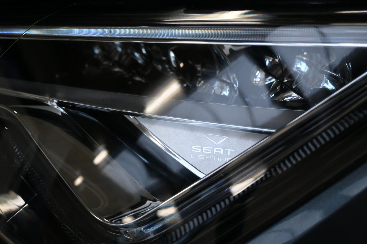 Seat ATECA 1.5 TSI 150pk Xcellence Business Intense | Leder | 360° Camera |­­ Panoramadak | 100% (Dealer) onderhouden label