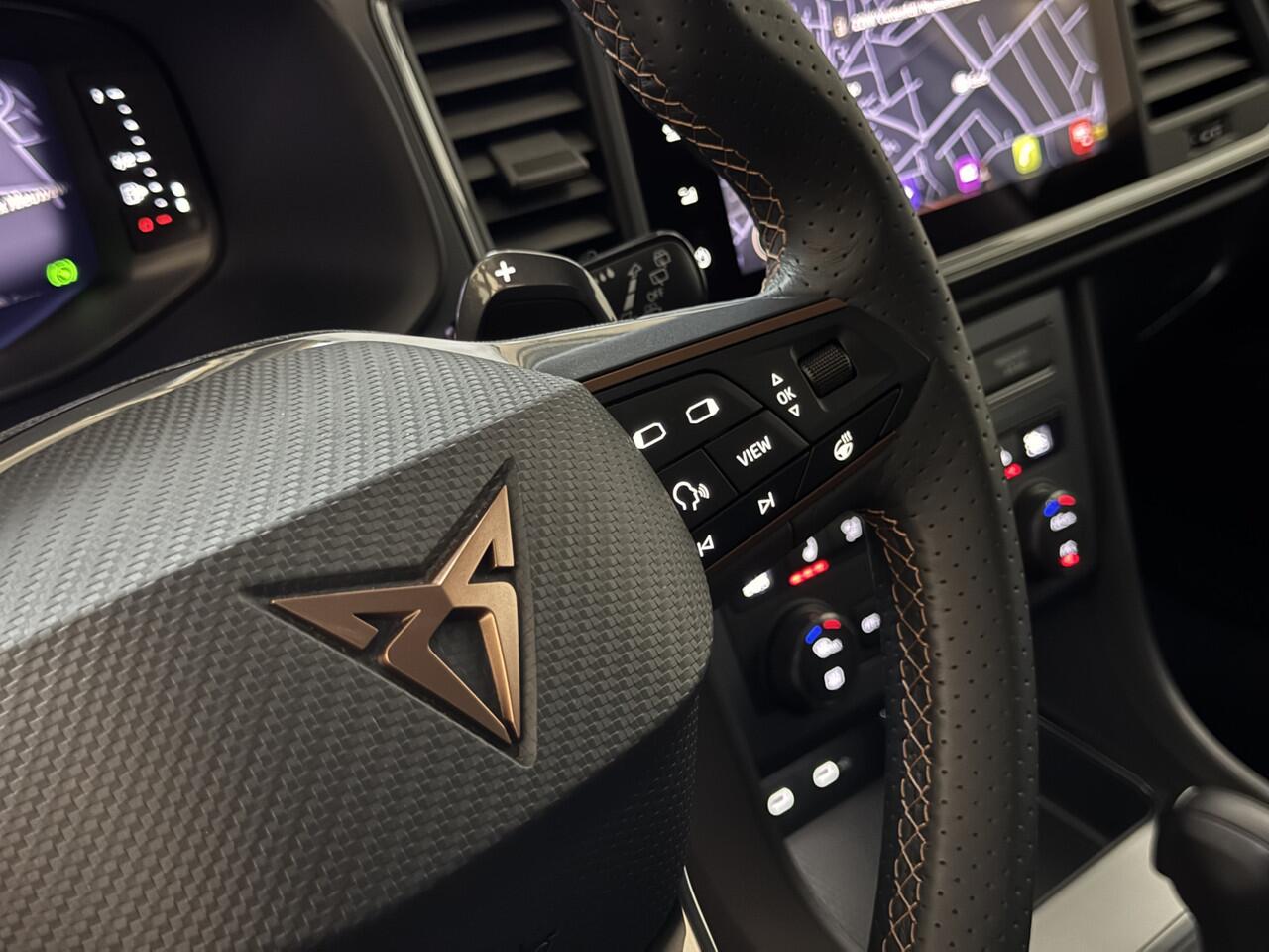 Seat ATECA CUPRA 1.5 TSI VIR.COCKPIT BEATS MATRIX LED ELEK.KLEP TREKHAAK NAVI CAMERA CARPLAY STOEL/STUUR VERW. 09/2024