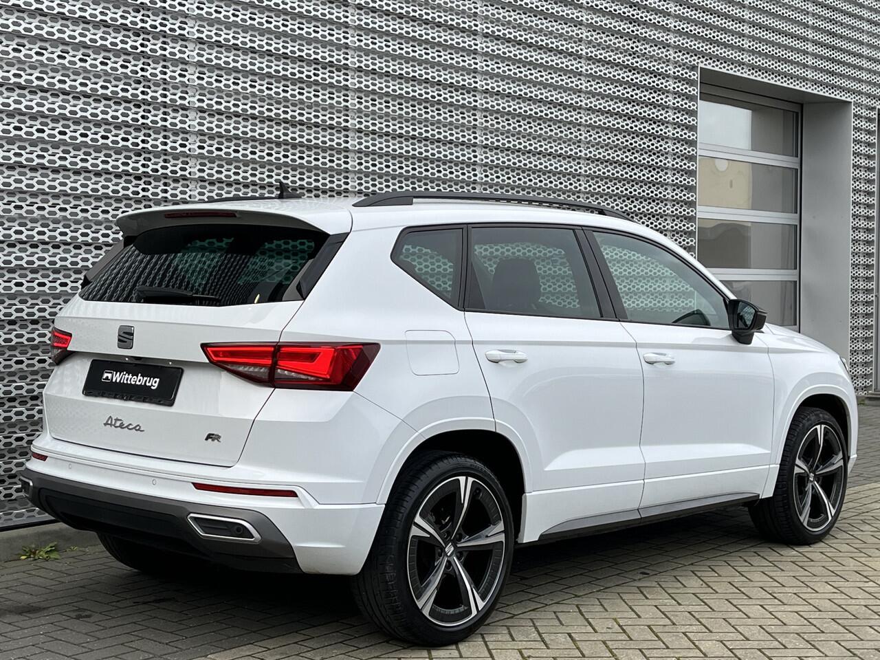Seat ATECA 1.5 TSI 150PK DSG FR / Digitale Cockpit / Half leer/alcantara / 360 Camera / Draadloos Full Link / Lane assist / LMV 19" / Elektrische Achterklep