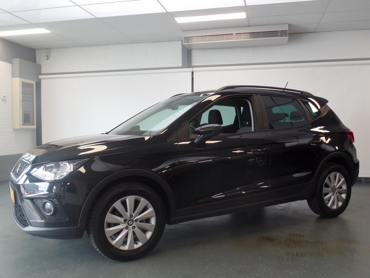 Seat Arona 1.0 TSI Style Business Intense, Apple carplay, Clima controle, Elek ramen, Cruise controle, Pdc, Lm velgen 16'', Prive glas, 81.000km!! Bovag afleverpakket 695,-