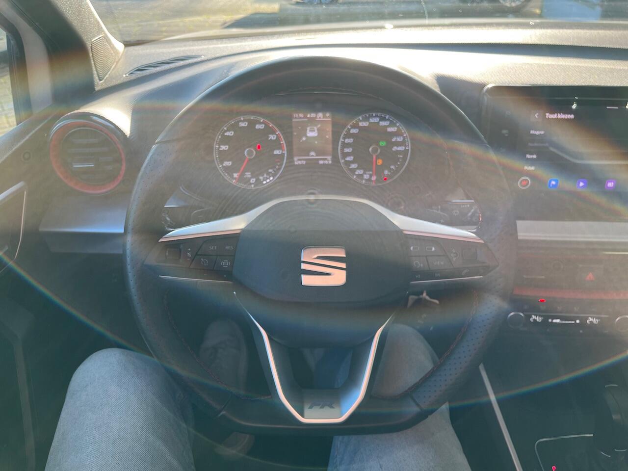 Seat Arona 1.0 TSI DSG FR / BEATS audio / Navigatie / Achteruitrij camera / 17'' LMV