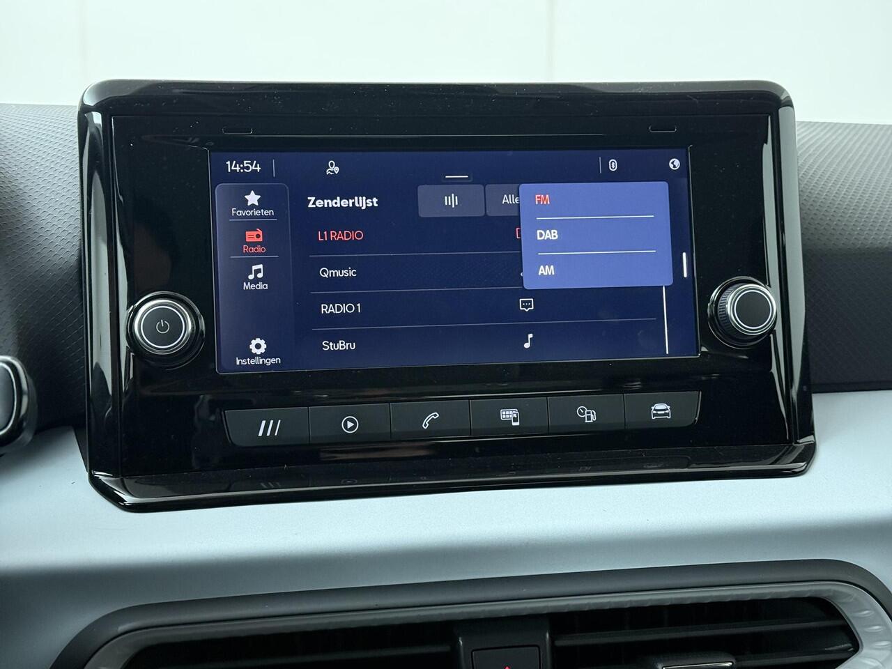 Seat Arona 1.0 TSI Style | 95 PK | Trekhaak | Cruise control | Apple Carplay/Android Auto |