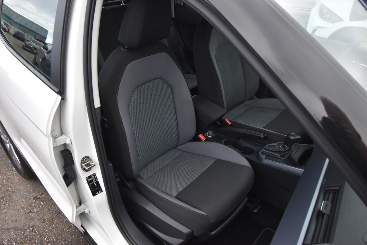 Seat Arona 1.0 TSI Style , PDC A , AIRCO , CR CONTR , LMV16 , A KLEP SPOILER ,