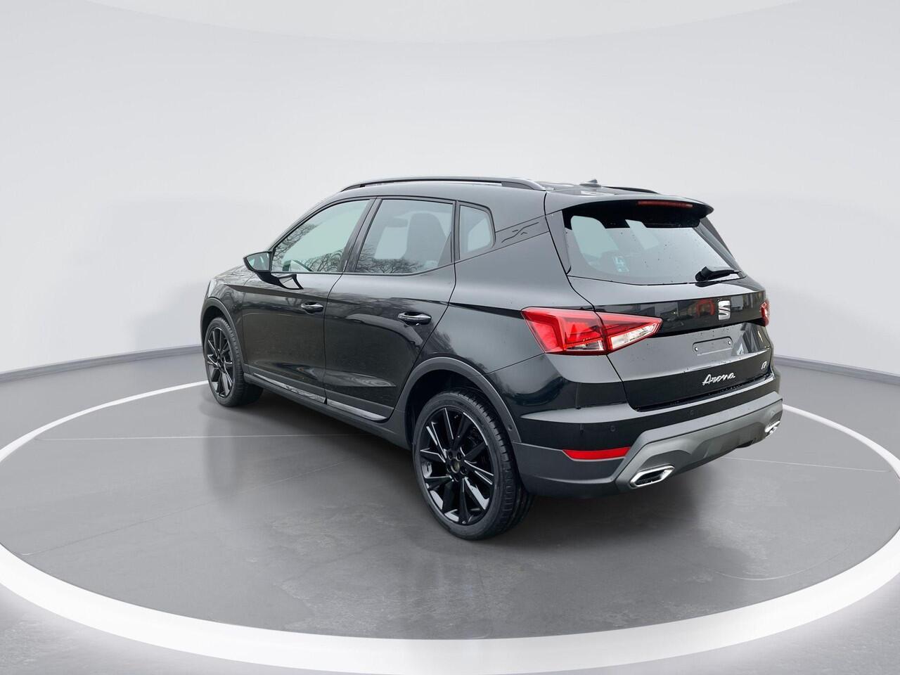 Seat Arona FR Business Connect 1.0 70 kW / 95 pk EcoTSI SUV 5 versnelling Hand. | Black Pakket | 18'' lichtmetalen velgen | 2500,- Euro Herwaardering!! 32.000,- Fiscaal!