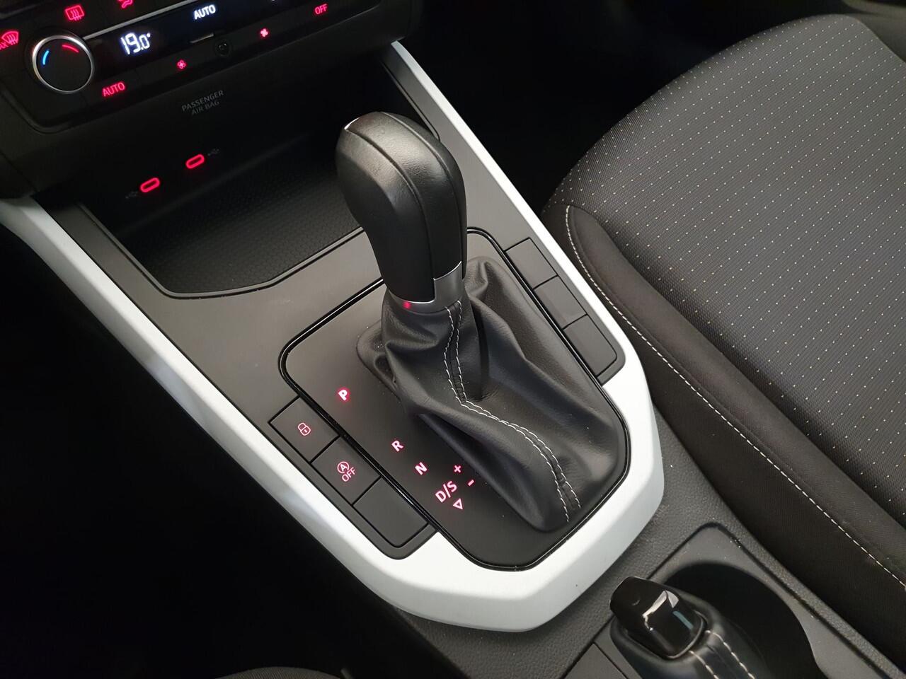 Seat Arona 1.0 TSI 110pk DSG/AUT Style Cruise control, Parkeer assistent, Climatronic