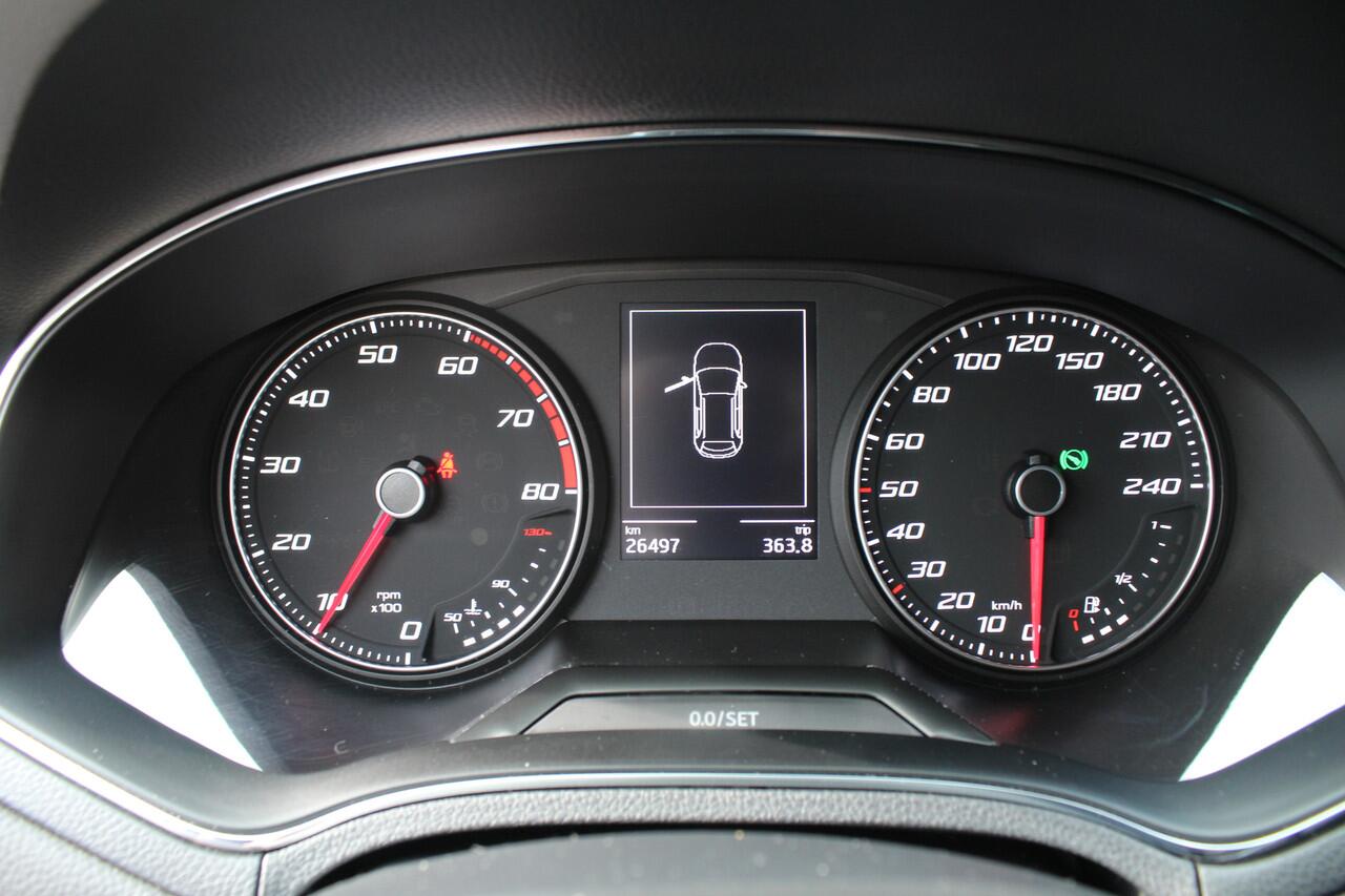 Seat Arona 1.0 TSI 116pk FR Business Intense DSG7 NL-Auto NAP Clima Cruise Navi Carplay BEATS 18"LMV Trekhaak 1100kg