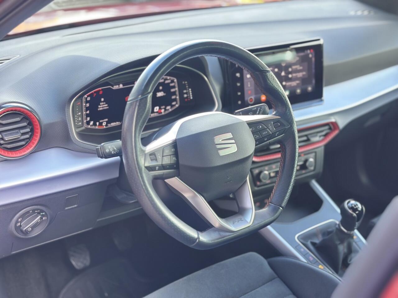 Seat Arona 1.0 TSI FR Business Intense / Virtual Cockpit / Trekhaak