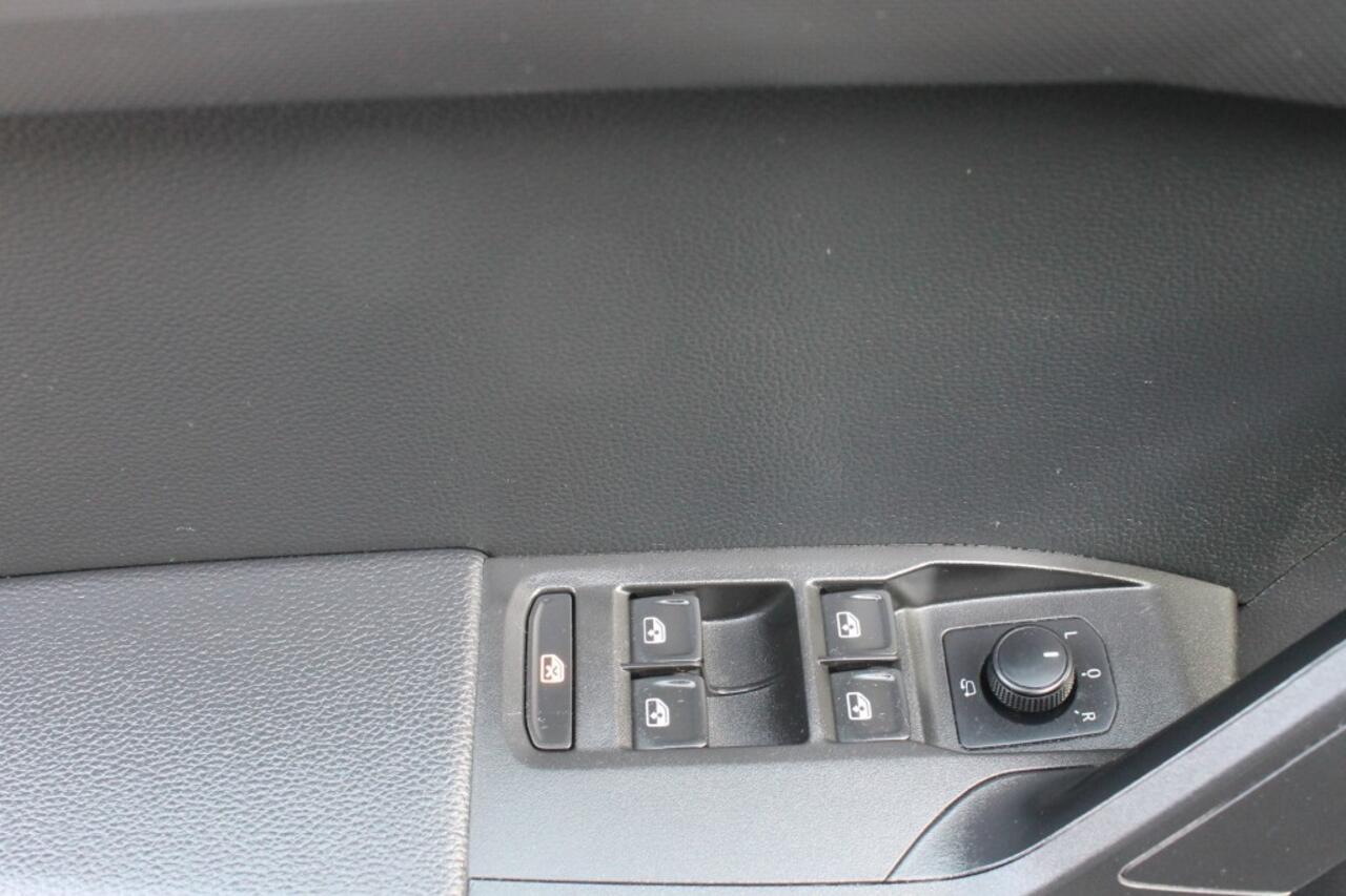 Seat Arona 1.0 TSi Style Business Intense Plus 81 KW