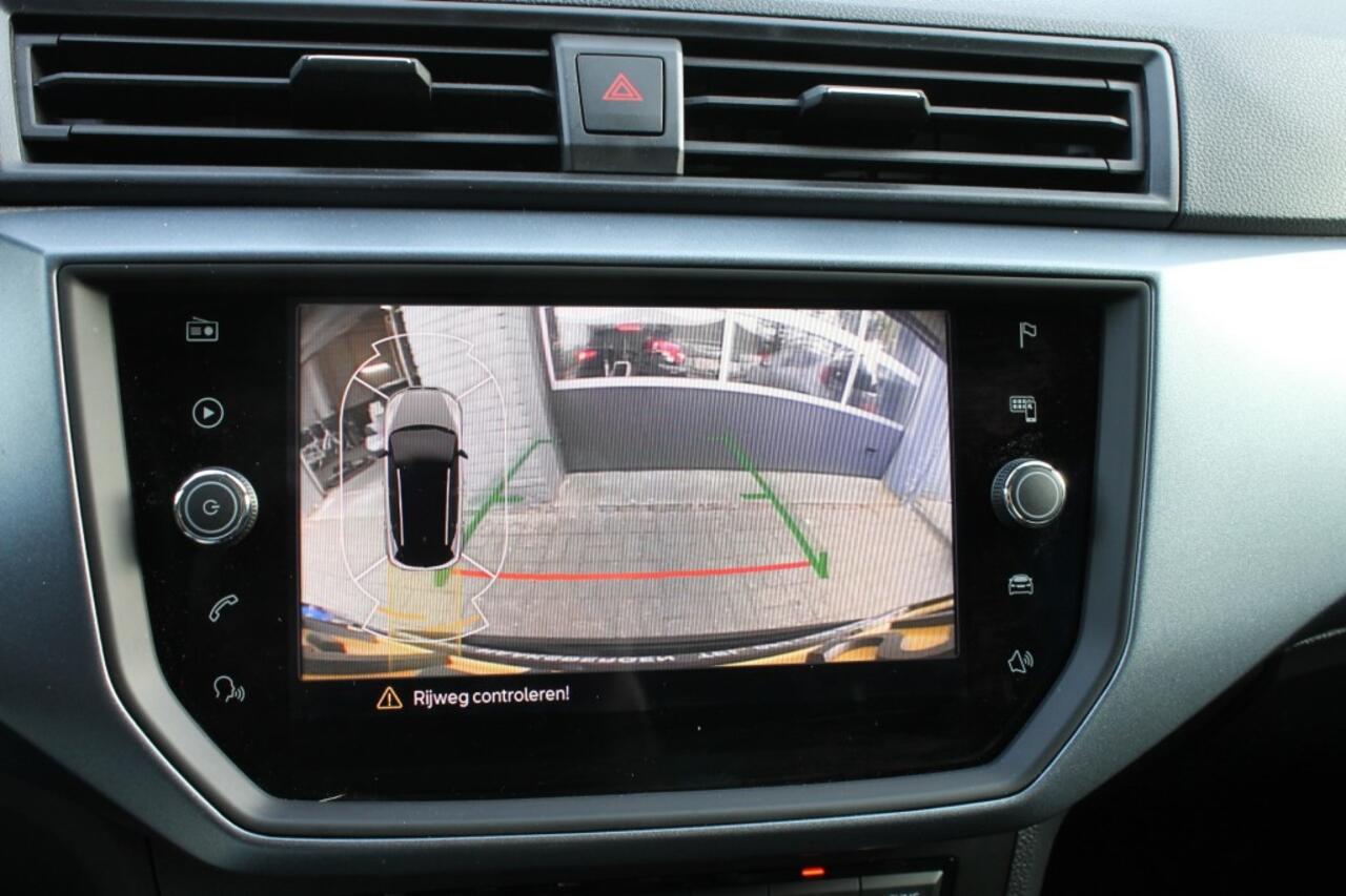 Seat Arona 1.0 TSi Style Business Intense Plus 81 KW