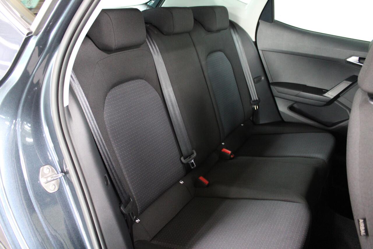 Seat Arona 1.0 EcoTSI Style Business Connect 5 jaar garantie / 6 versnellingen / 115PK / Full led / Blind spot /