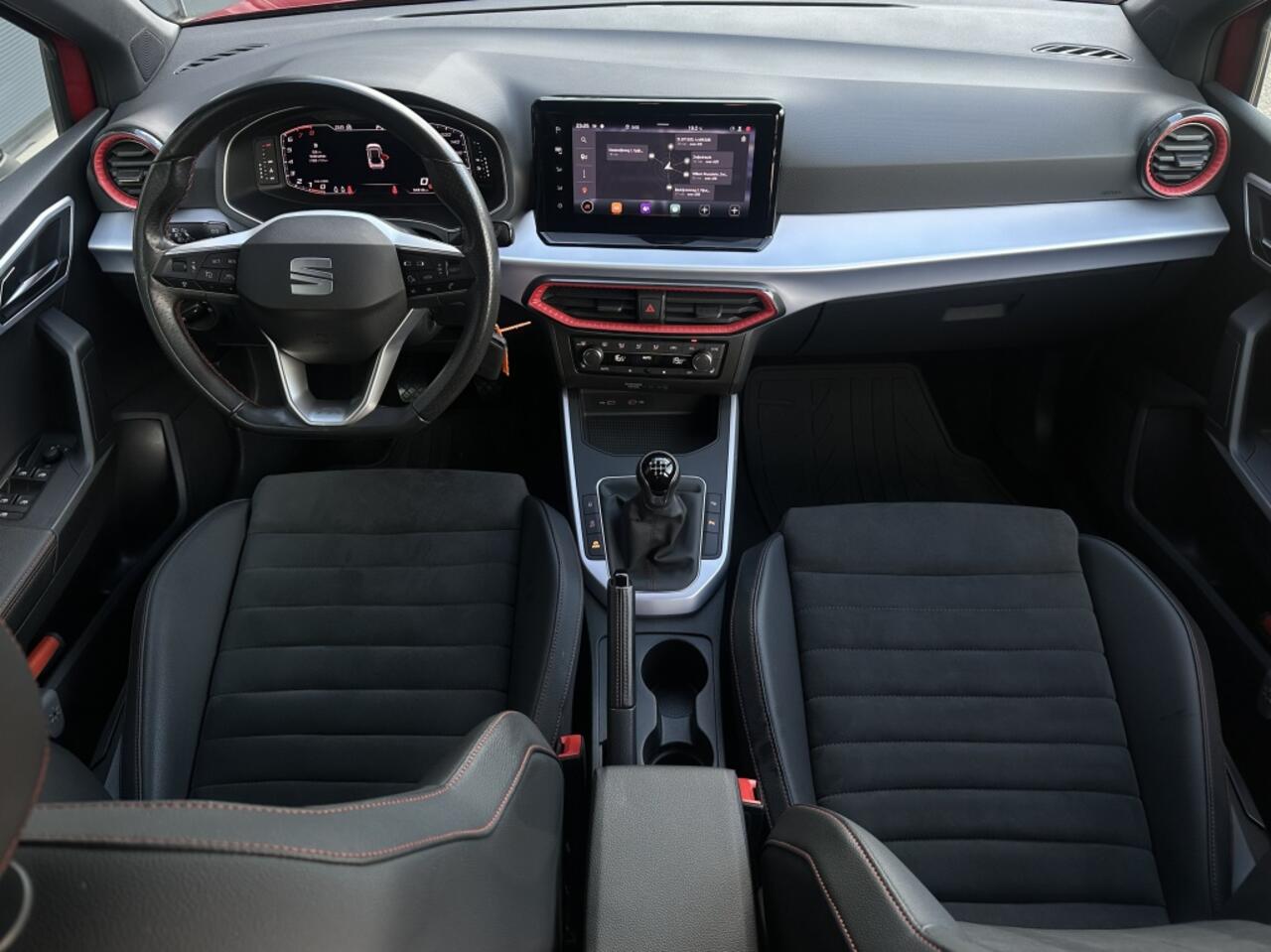 Seat Arona 1.0 TSI FR Business Intense / Virtual Cockpit / Trekhaak