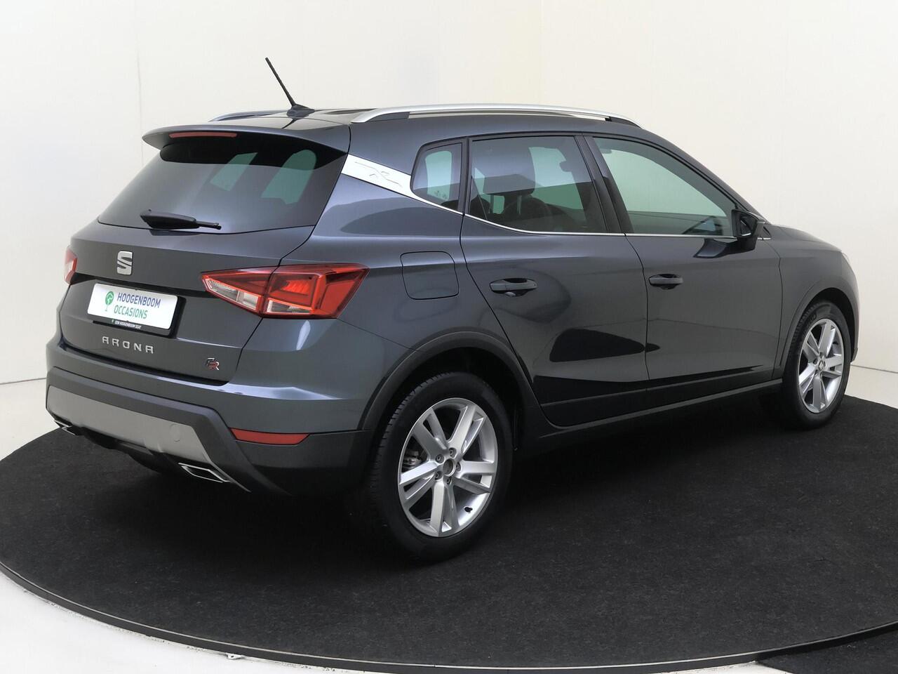 Seat Arona 1.0 TSI FR | Stoelverwarming | Climate control | Cruise control | 'Drive Profile' | Elektrisch inklapbare buitenspiegels | Parkeersensoren achter | Front assist |