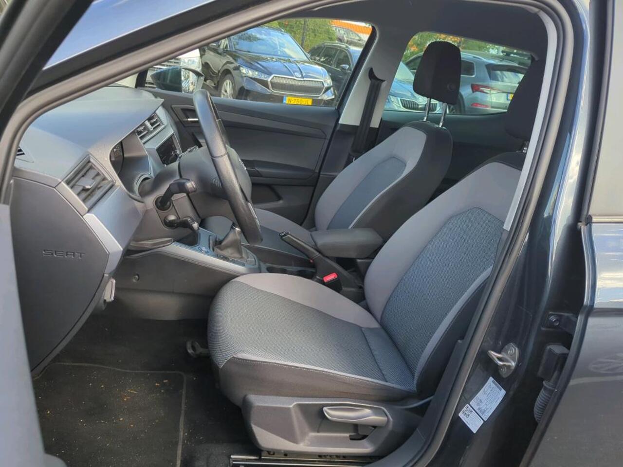 Seat Arona 1.0 TSI 96pk Style Business Intense / Navigatie / Full Link / Virtual Cockpit